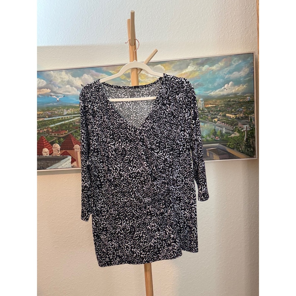 Lane Bryant Top Womens 14/16 Black White Leopard Faux Wrap V-Neck